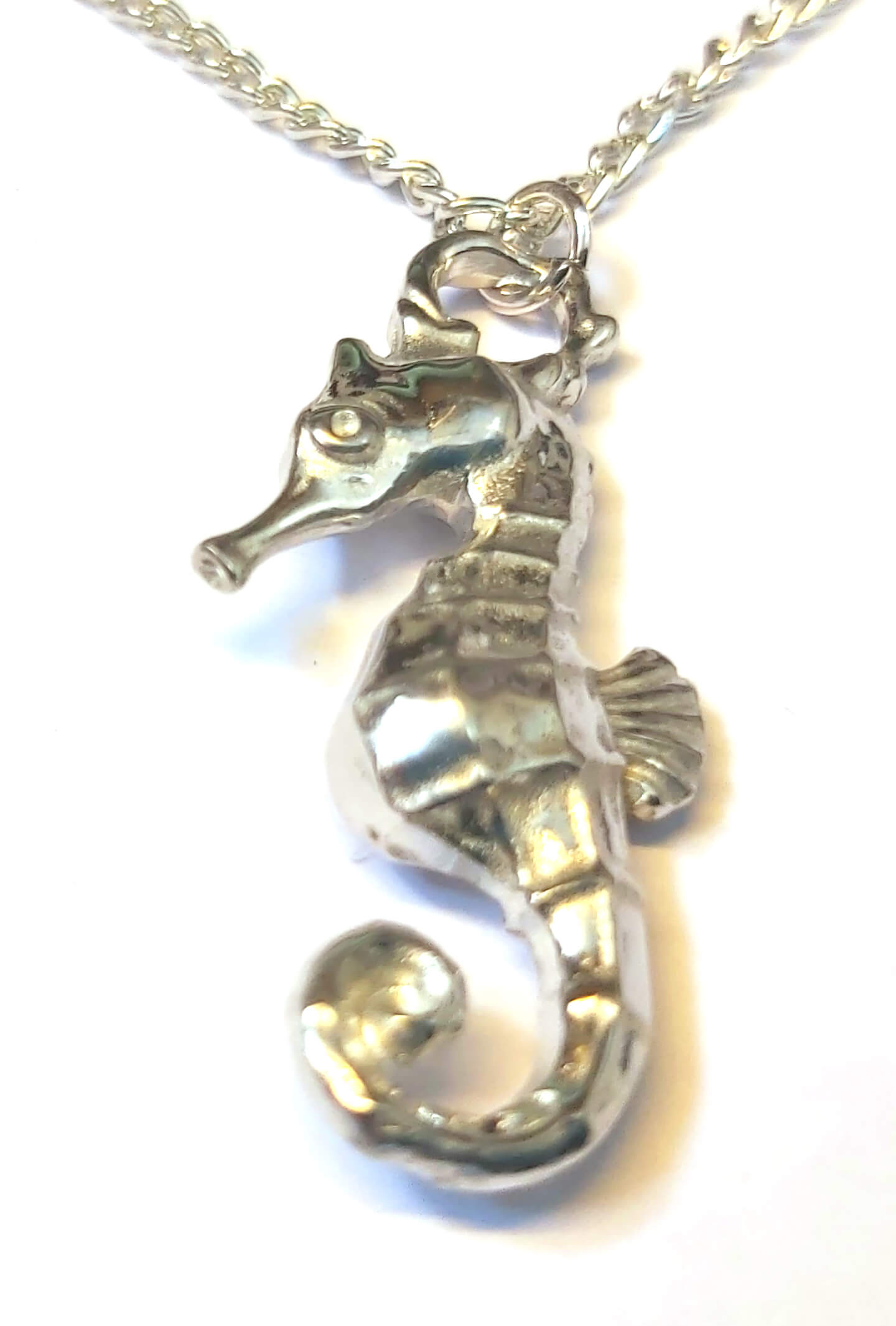 Seahorse pendant